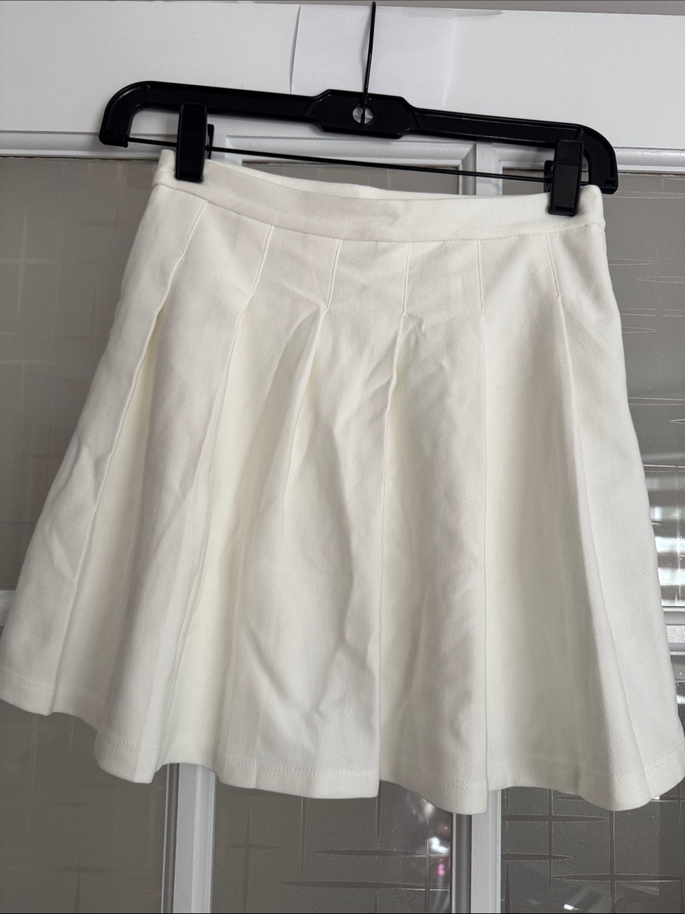 Zara White Pleated Flared Skirt